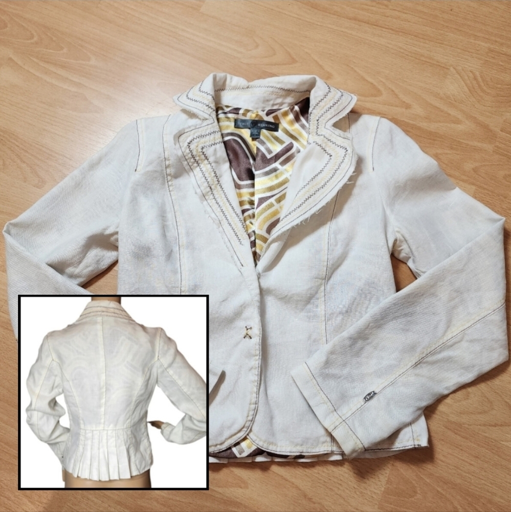 True Meaning 100% Linen Off White Blazer Jacket Pleated Back Size 2